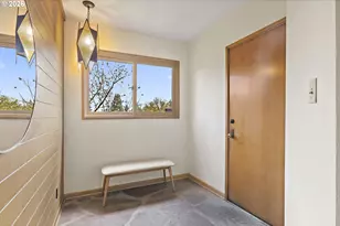 1350 S Carey Ln, Portland, OR 97219 - Photo 4