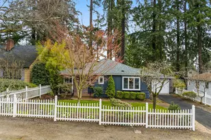 221 6th St, Lake Oswego, OR 97034 - Photo 2