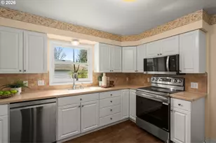 221 6th St, Lake Oswego, OR 97034 - Photo 10