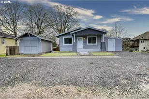 224 N 3rd St, Saint Helens, OR 97051 - Photo 4