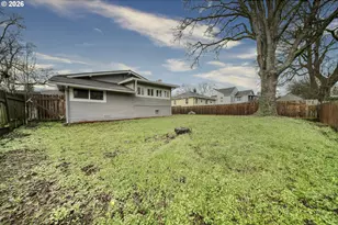 224 N 3rd St, Saint Helens, OR 97051 - Photo 40