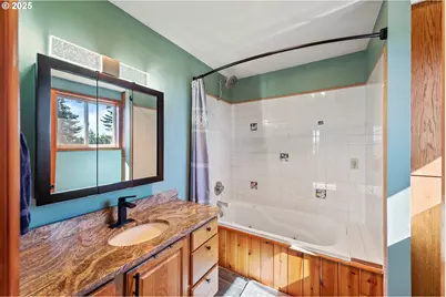 94171 Crystol Creek Ln, Coquille, OR 97423 - Photo 26