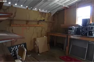 212 Woodpecker Ln, Elkton, OR 97436 - Photo 10