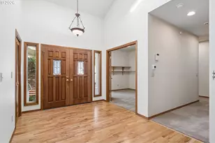 13935 SW Weir Rd, Beaverton, OR 97008 - Photo 6