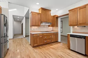 13935 SW Weir Rd, Beaverton, OR 97008 - Photo 10