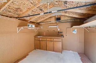 13935 SW Weir Rd, Beaverton, OR 97008 - Photo 46
