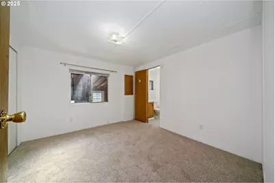 1057 NE 12th Ave, Rockaway Beach, OR 97136 - Photo 20