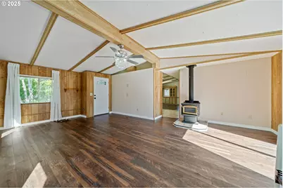 1057 NE 12th Ave, Rockaway Beach, OR 97136 - Photo 12