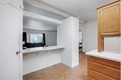 3921 Pacific Cir, Hubbard, OR 97032 - Photo 10