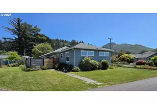 94183 8th St, Gold Beach, OR 97444 - Photo 32