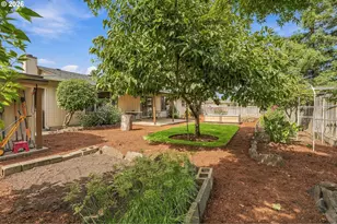 2047 Orr Ln, Eugene, OR 97405 - Photo 32