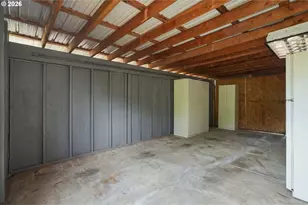 2047 Orr Ln, Eugene, OR 97405 - Photo 30