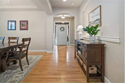 18366 SW Florendo Ln, Beaverton, OR 97007 - Photo 8