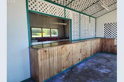 311 6th St, Port Orford, OR 97465 - Photo 10