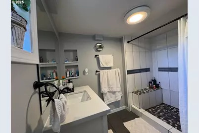 20530 S Highway 99W, Amity, OR 97101 - Photo 32