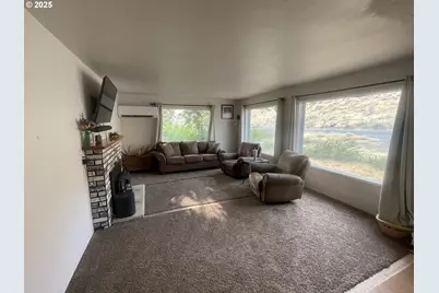 62886 Highway 74, Ione, OR 97843 - Photo 4