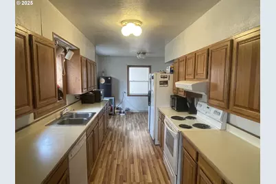 62886 Highway 74, Ione, OR 97843 - Photo 6