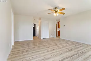 32605 Old Bunker Hill Rd, Saint Helens, OR 97051 - Photo 4