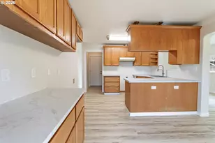 32605 Old Bunker Hill Rd, Saint Helens, OR 97051 - Photo 6