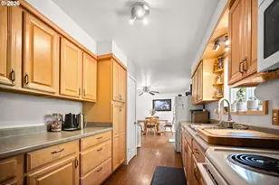95 Cedar St, La Grande, OR 97850 - Photo 8