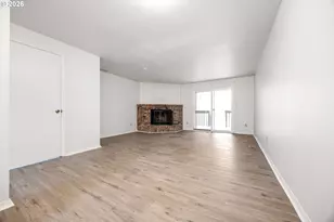 4921 SW 59th Ave, Portland, OR 97221 - Photo 6