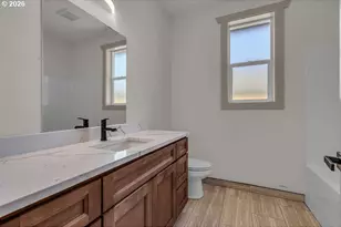 1025 Church St, Woodburn, OR 97071 - Photo 12