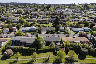 13725 NE Fremont Ct, Portland, OR 97230 - Photo 48