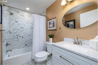 1205 E Johnson Ct, Newberg, OR 97132 - Photo 18