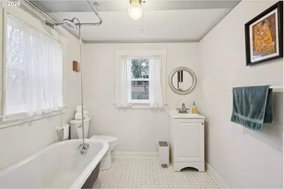 7624 SE Morrison St, Portland, OR 97215 - Photo 26