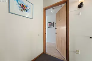 11490 SW Crown Dr, King City, OR 97224 - Photo 4