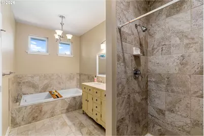 912 Elan Dr, Hood River, OR 97031 - Photo 22