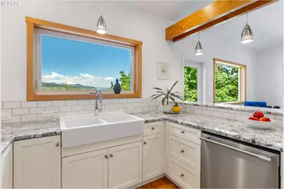 912 Elan Dr, Hood River, OR 97031 - Photo 14