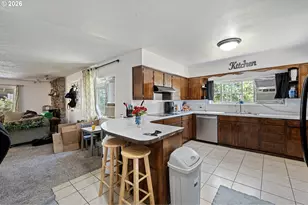 402 N D St, Lowell, OR 97452 - Photo 16