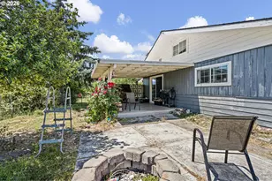 402 N D St, Lowell, OR 97452 - Photo 30