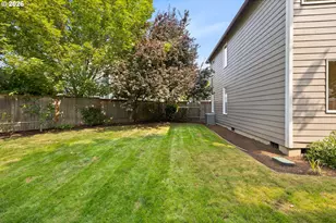 1264 NE Estelle Ct, Hillsboro, OR 97124 - Photo 32