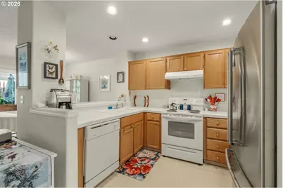 15157 NW Twoponds Dr, Portland, OR 97229 - Photo 8