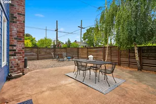 21 NE Bryant St, Portland, OR 97211 - Photo 22