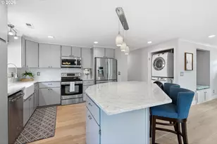 21 NE Bryant St, Portland, OR 97211 - Photo 10