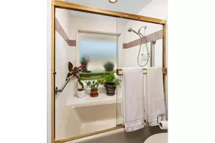 318 SE Spokane St, Portland, OR 97202 - Photo 36