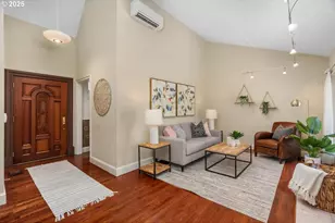 318 SE Spokane St, Portland, OR 97202 - Photo 28