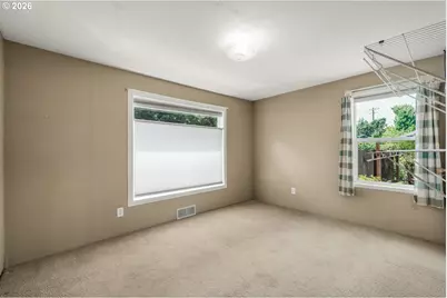 333 Holmes Ln, Oregon City, OR 97045 - Photo 12