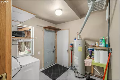 333 Holmes Ln, Oregon City, OR 97045 - Photo 18