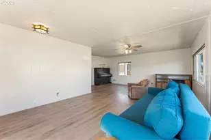 2511 SE River Rd, Hillsboro, OR 97123 - Photo 8