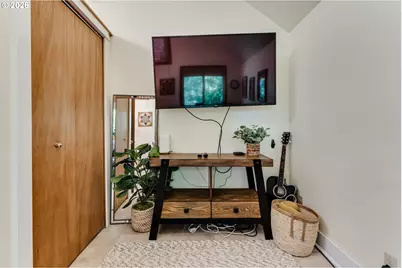 2420 Madison St, Eugene, OR 97405 - Photo 28