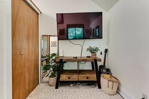 2420 Madison St, Eugene, OR 97405 - Photo 28