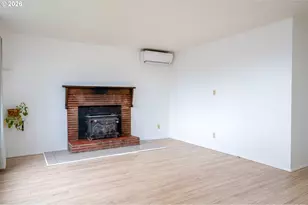 3660 NE Lombard St, Portland, OR 97211 - Photo 24
