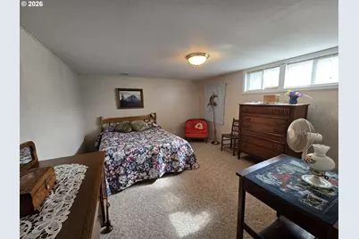 510 W 7th St, The Dalles, OR 97058 - Photo 18