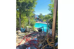 306 McLain Ave, Roseburg, OR 97471 - Photo 6