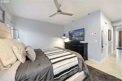 18525 NE Marine Dr #B8, Portland, OR 97230 - Photo 22