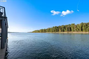 18525 NE Marine Dr, Portland, OR 97230 - Photo 26